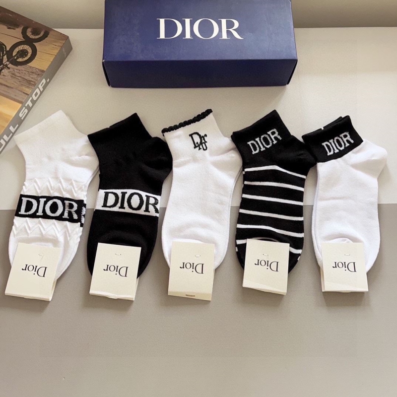 DIOR